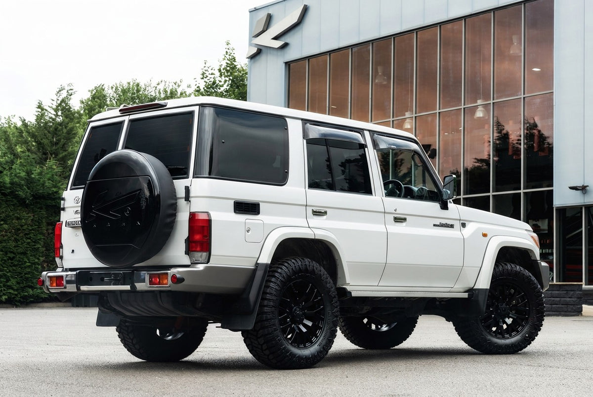 Toyota Land Cruiser 70 Series Gallery Image