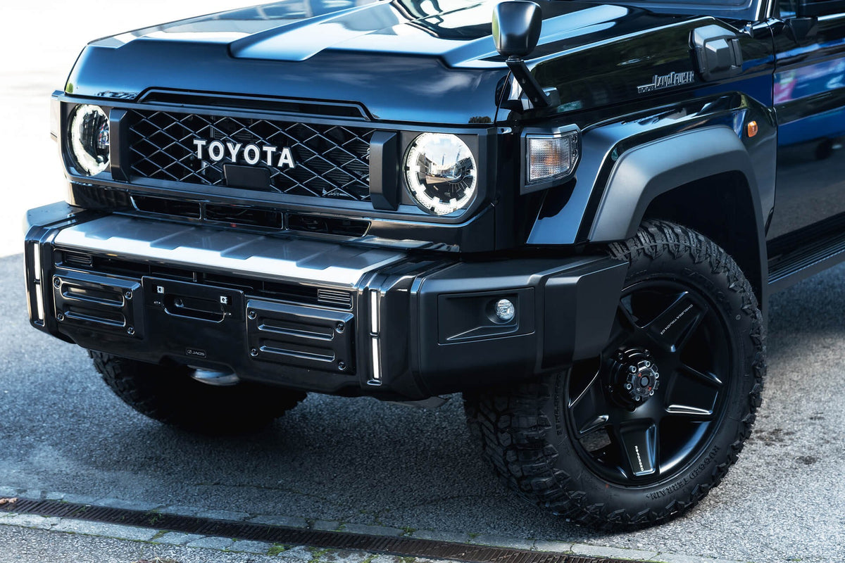 Toyota Land Cruiser 70 Series