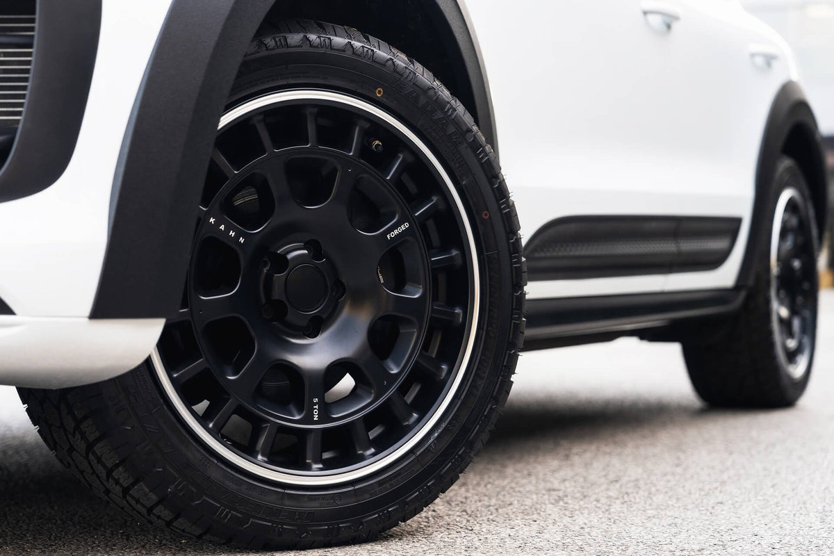 Porsche Macan Gallery Image