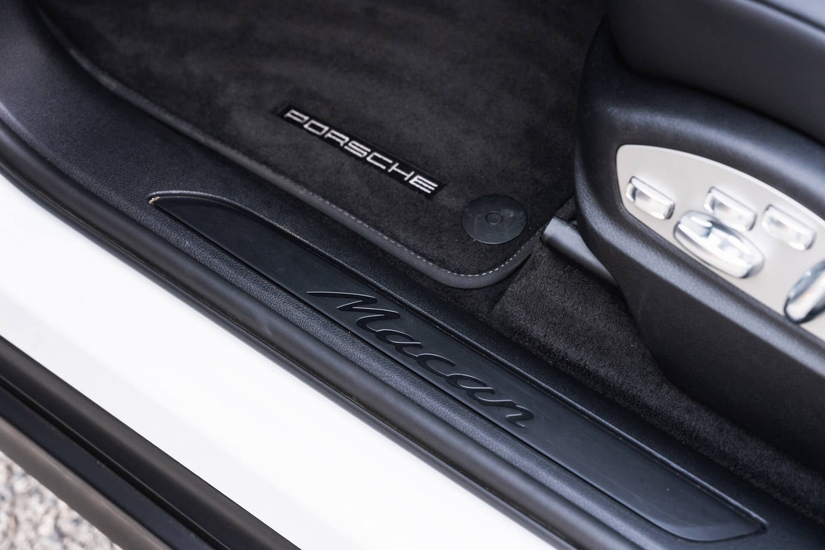 Porsche Macan Gallery Image