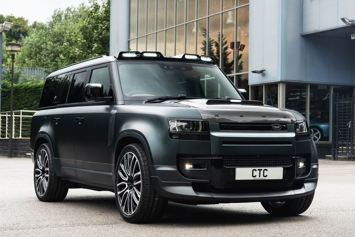 Land Rover Defender 130 D350 X-Dynamic HSE (7 Seater) Gallery Image