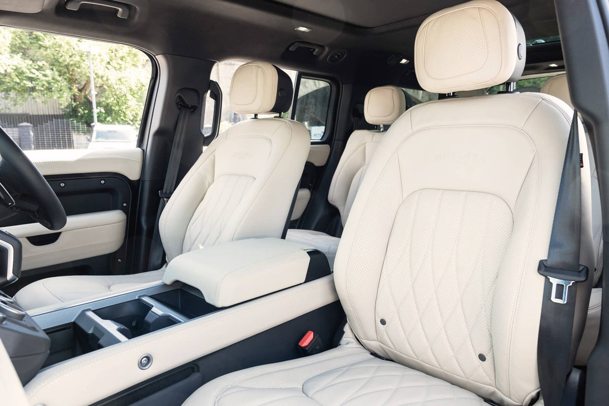 Land Rover Defender 130 D350 X-Dynamic HSE (7 Seater) Gallery Image
