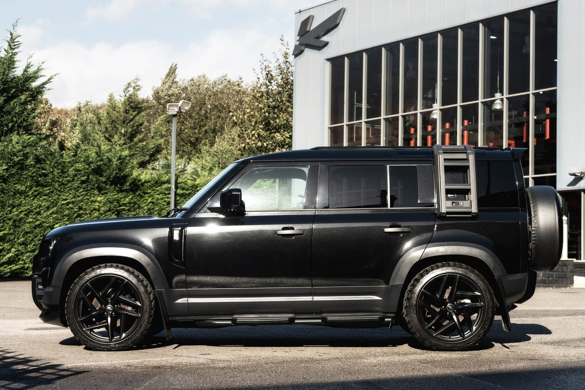 Land Rover Defender 110 P300 S (7 Seater) Gallery Image
