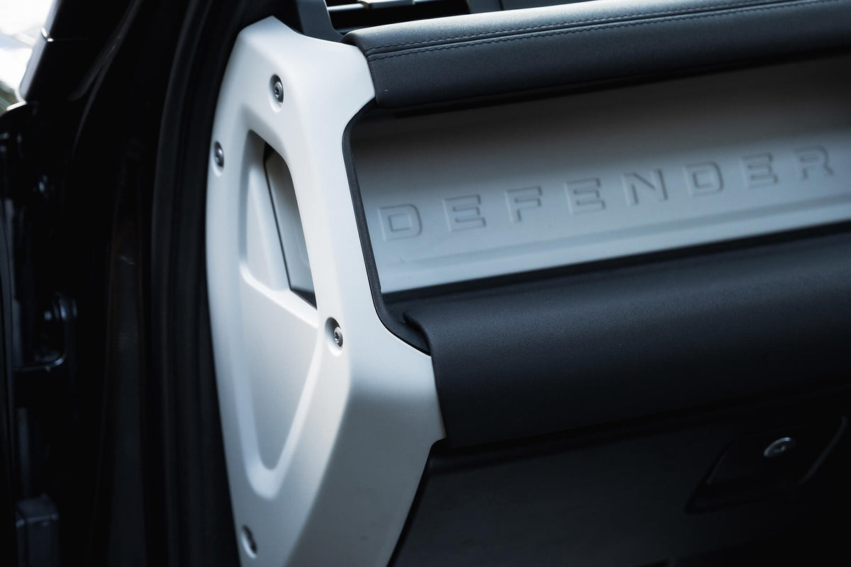 Land Rover Defender 110 P300 S (7 Seater) Gallery Image