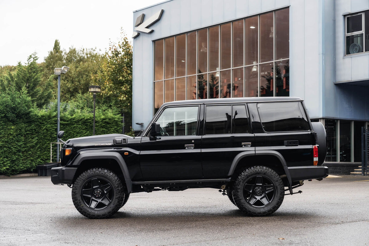 Toyota Land Cruiser 70 Series