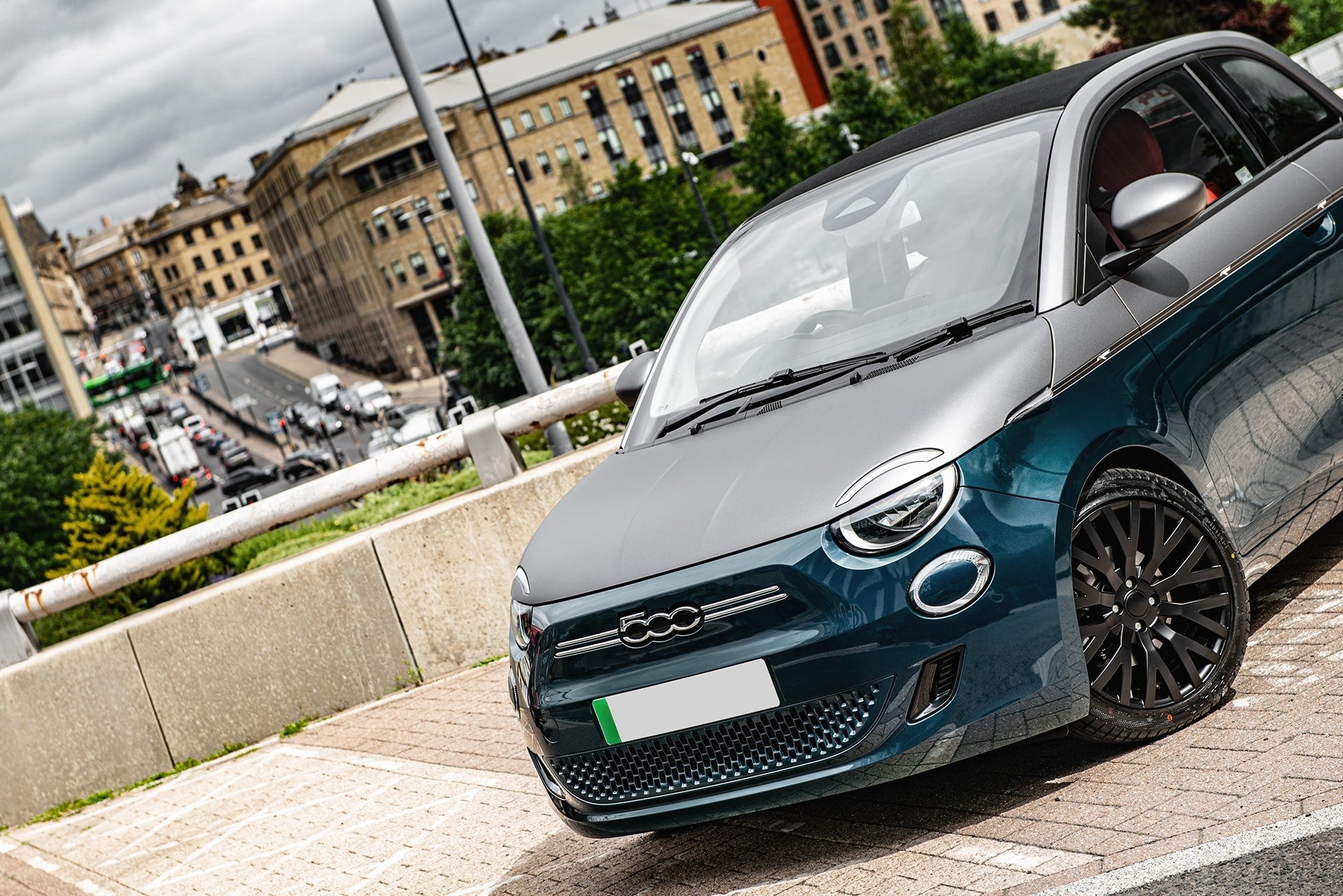 Fiat 500e C 42kWh Passion Convertible Designio by KAHN®