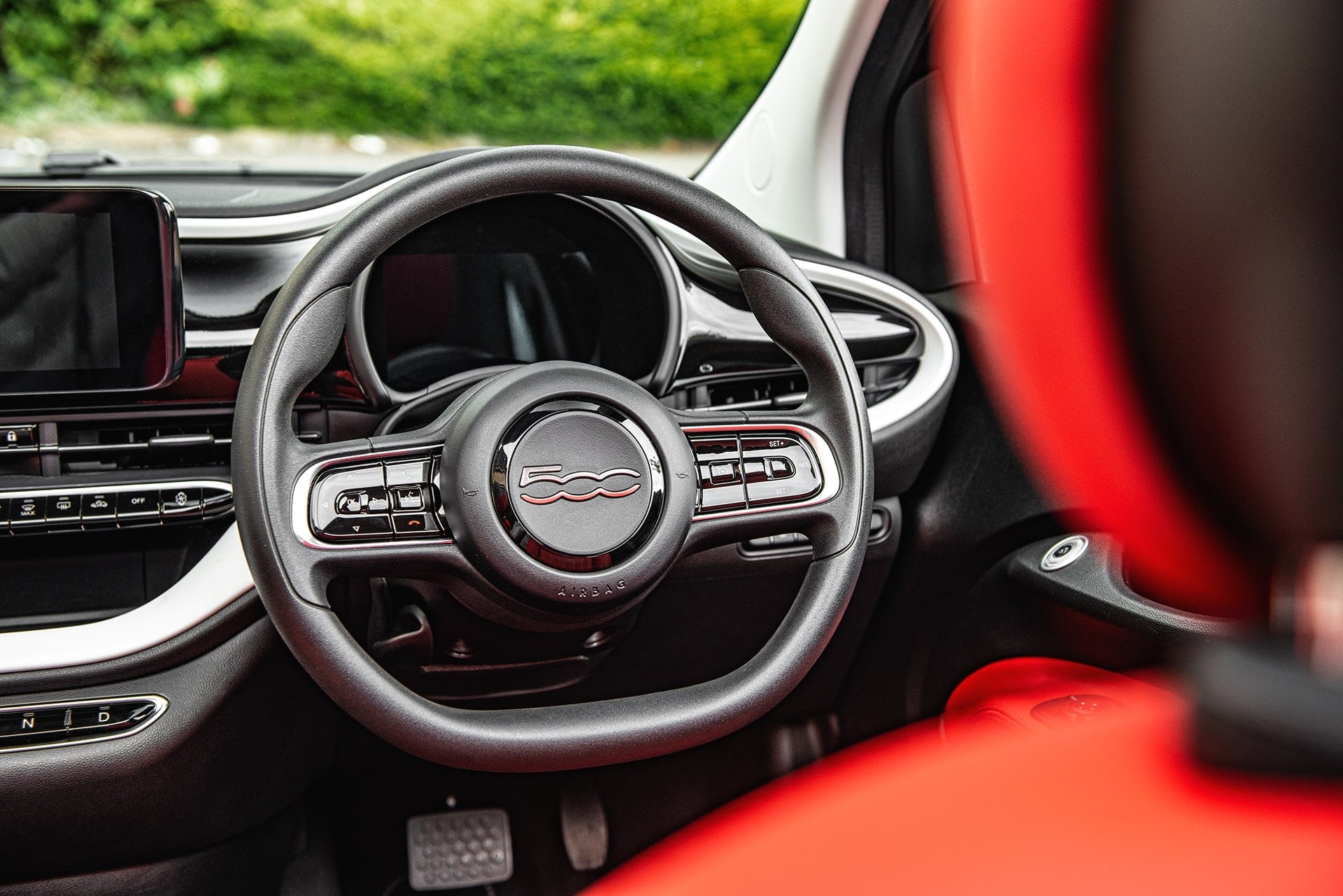 Fiat 500e C 42kWh Passion Convertible Designio by KAHN®
