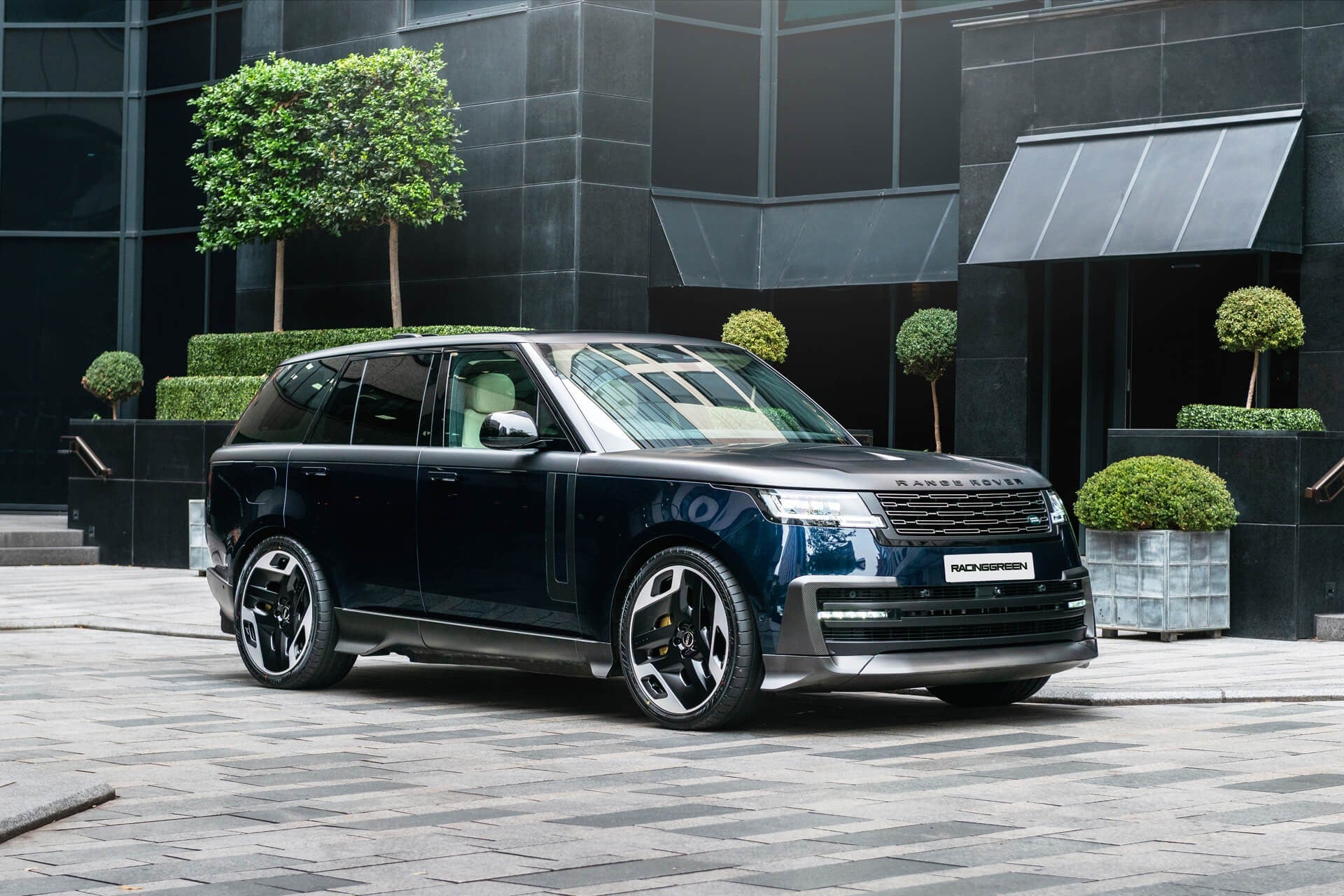 Range  Rover P440e SE