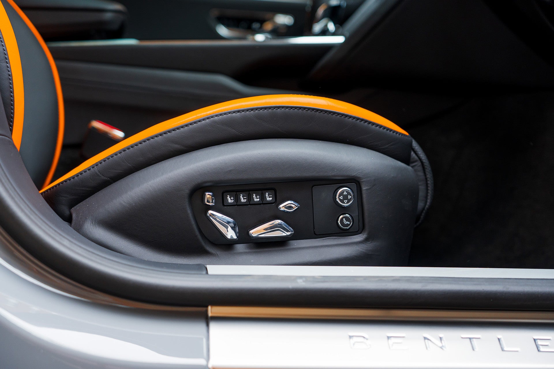 Bentley Flying Spur Carbon Edition