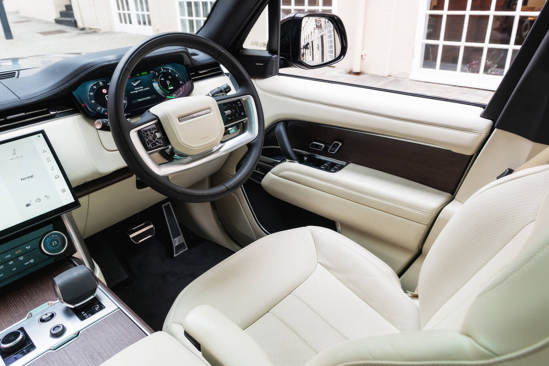 Range  Rover P440e SE