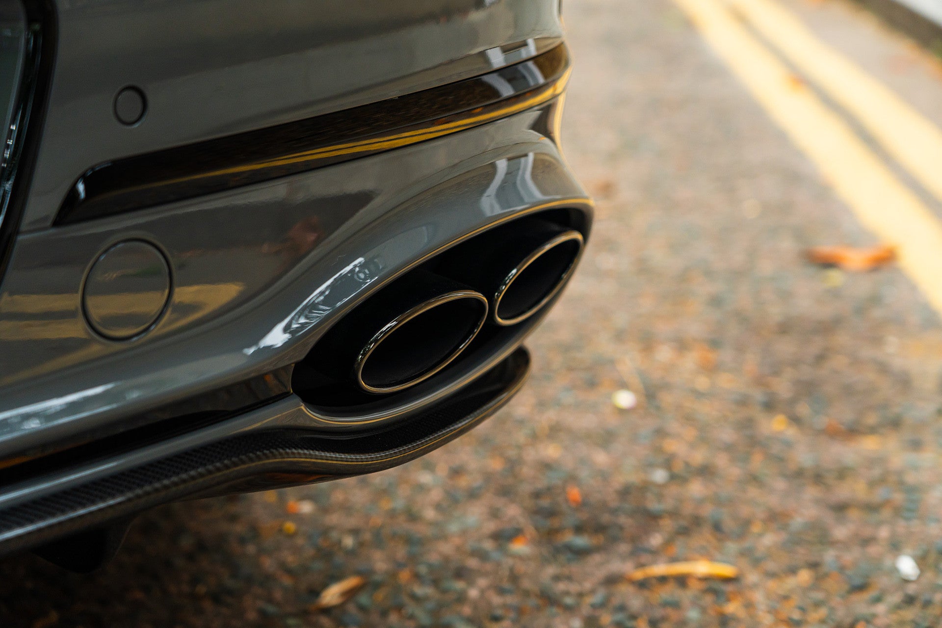 Bentley Flying Spur Carbon Edition
