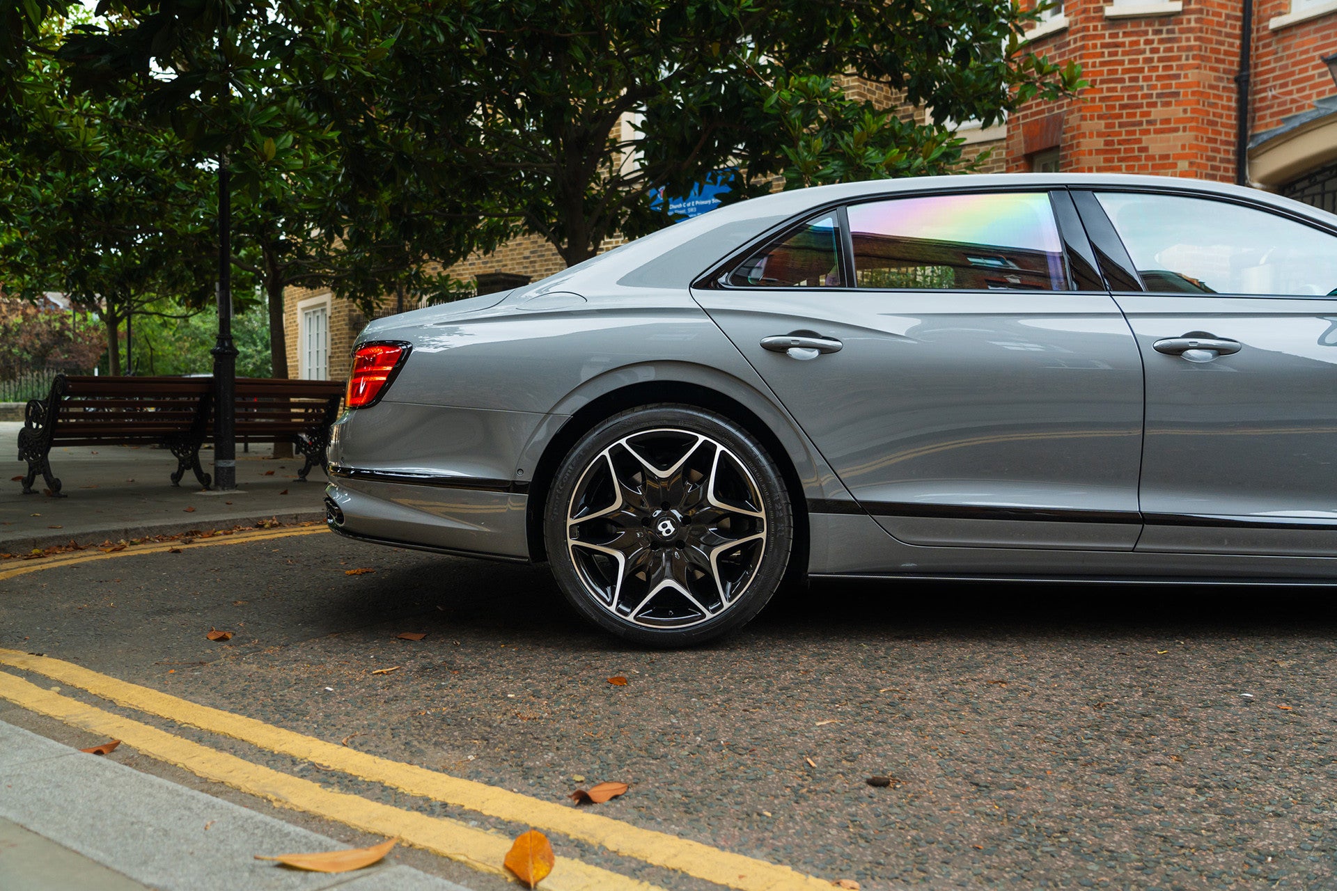 Bentley Flying Spur Carbon Edition