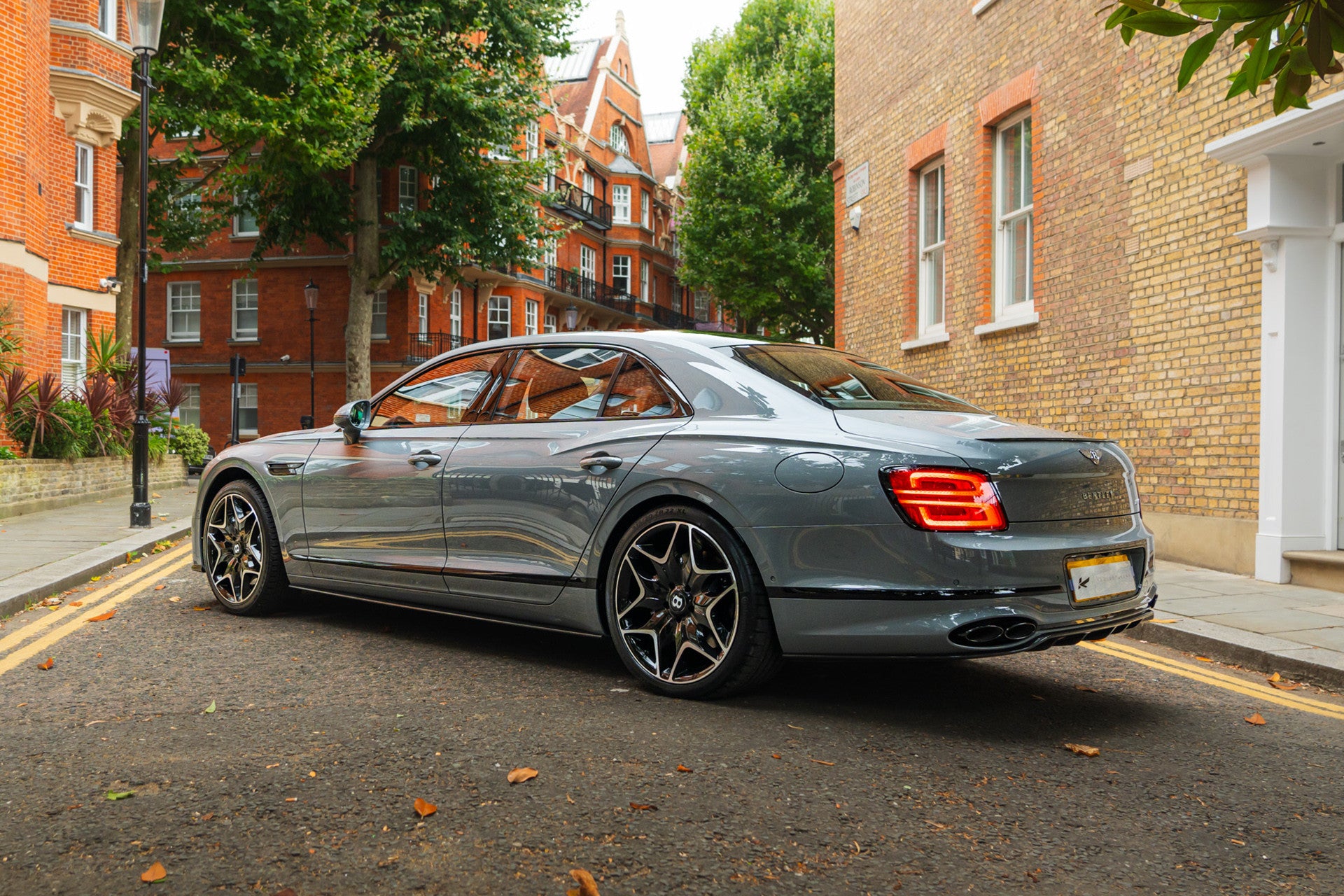 Bentley Flying Spur Carbon Edition