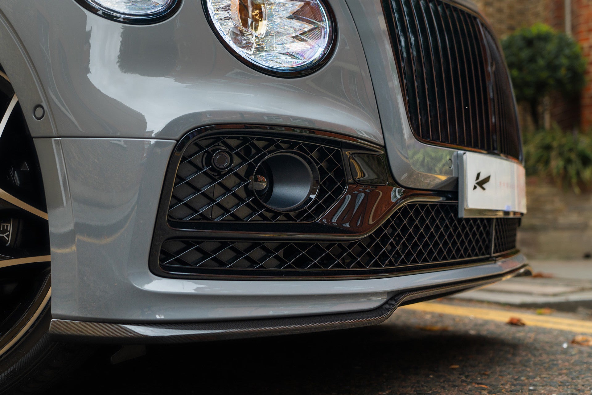Bentley Flying Spur Carbon Edition