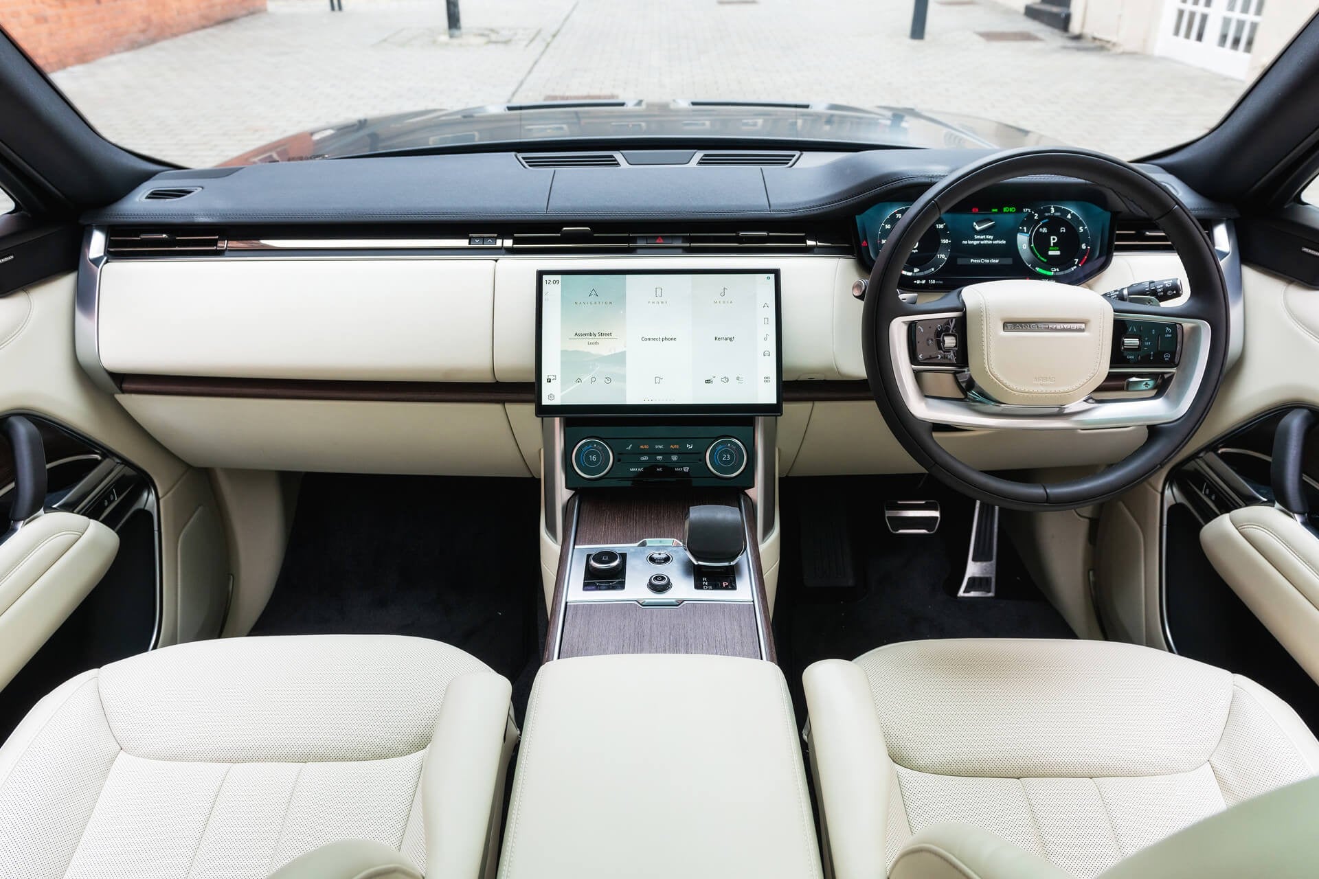 Range  Rover P440e SE