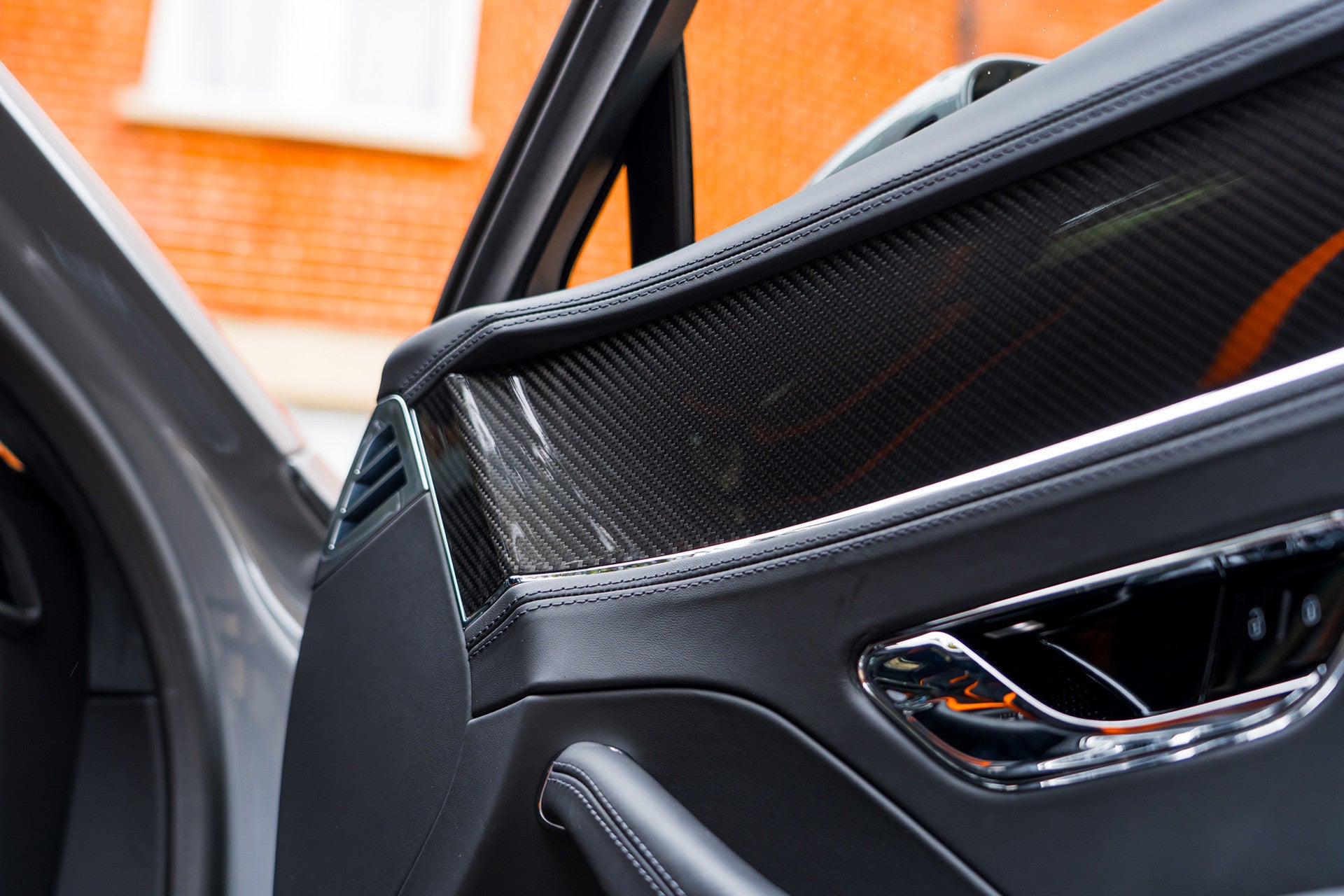Bentley Flying Spur Carbon Edition