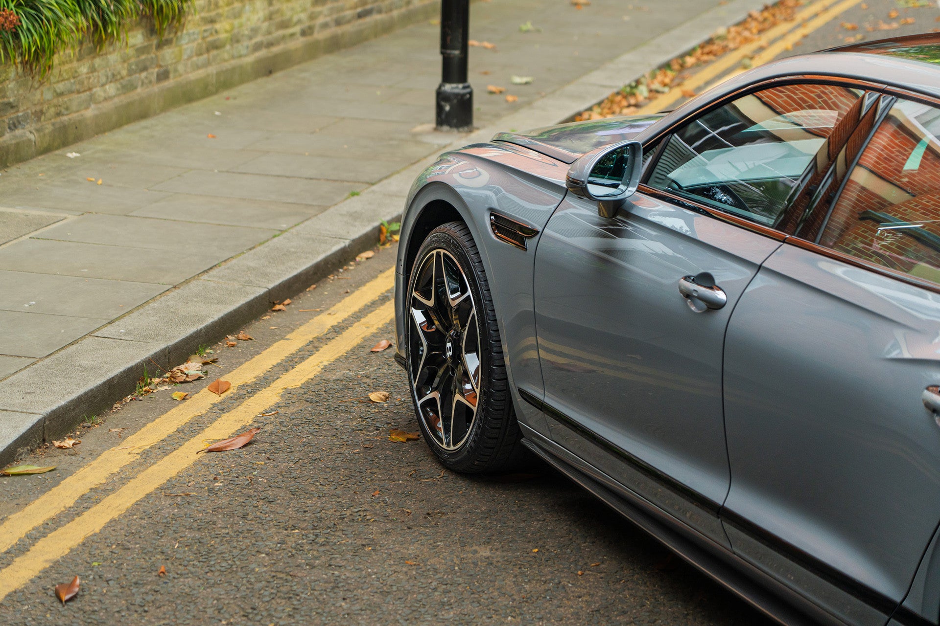 Bentley Flying Spur Carbon Edition