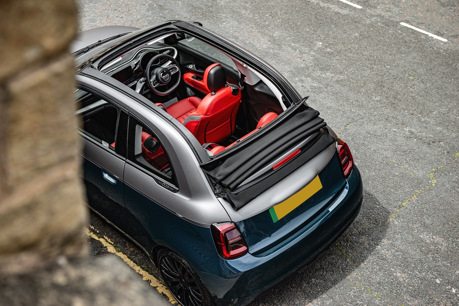 Fiat 500e C 42kWh Passion Convertible Designio by KAHN®