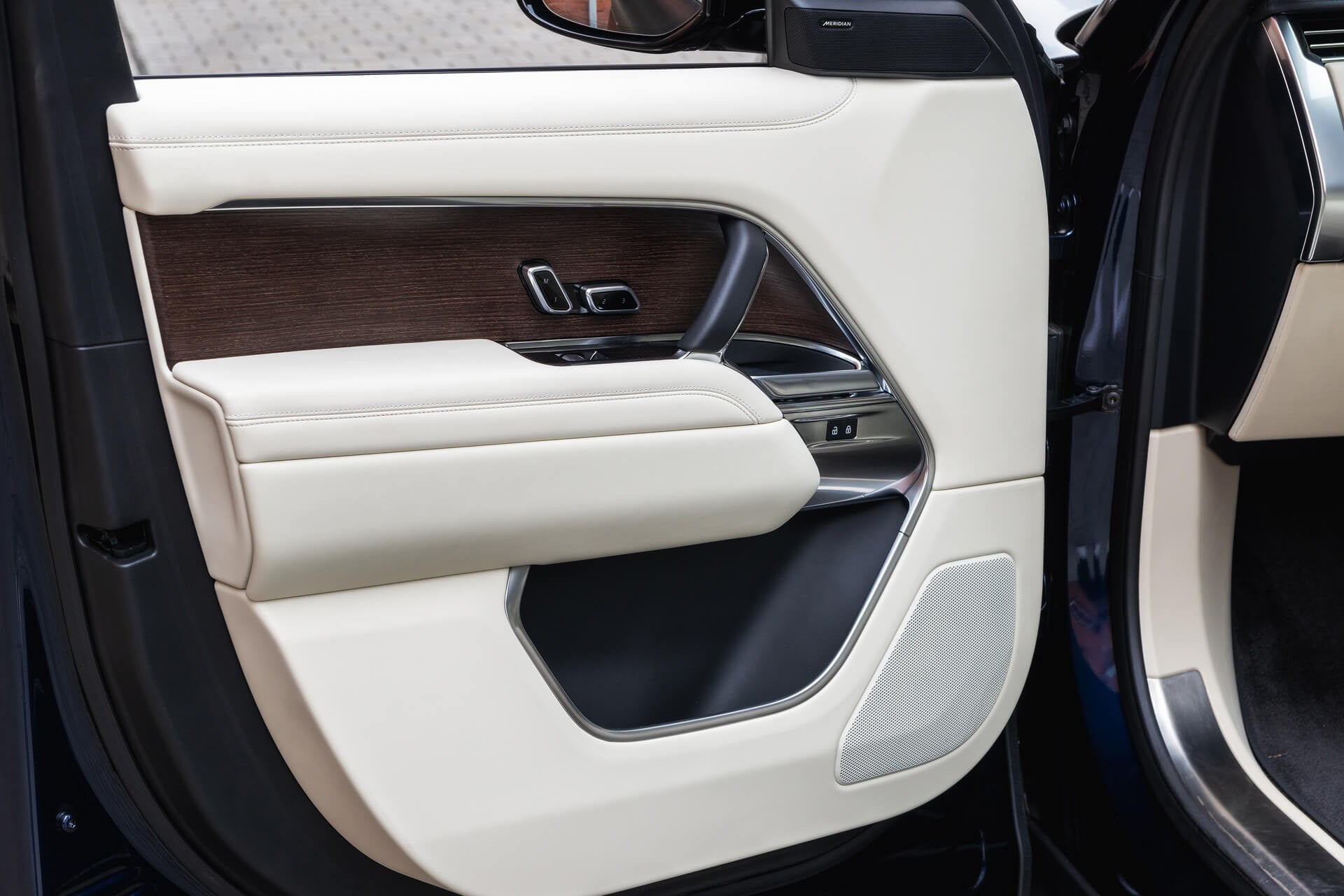 Range  Rover P440e SE