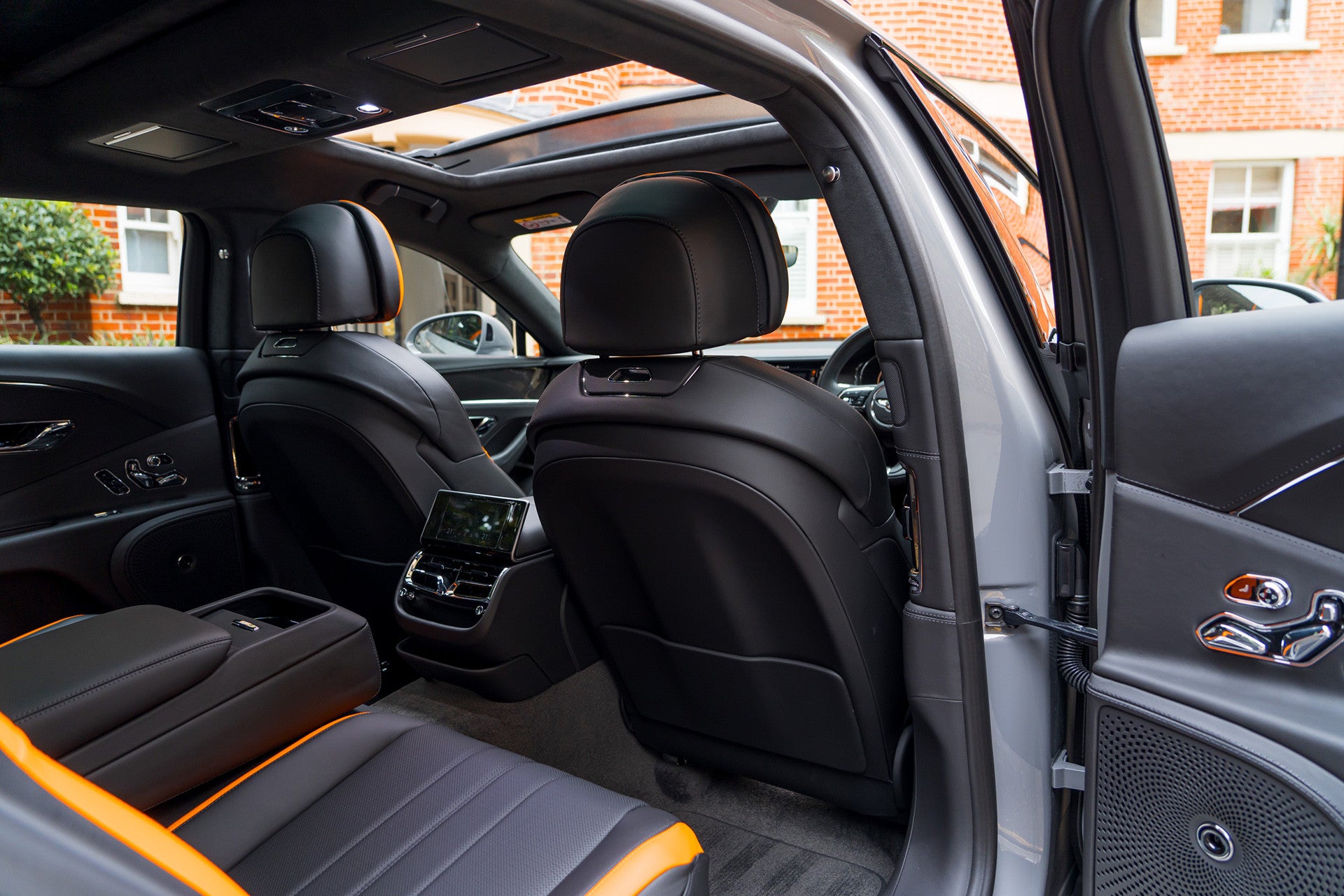 Bentley Flying Spur Carbon Edition