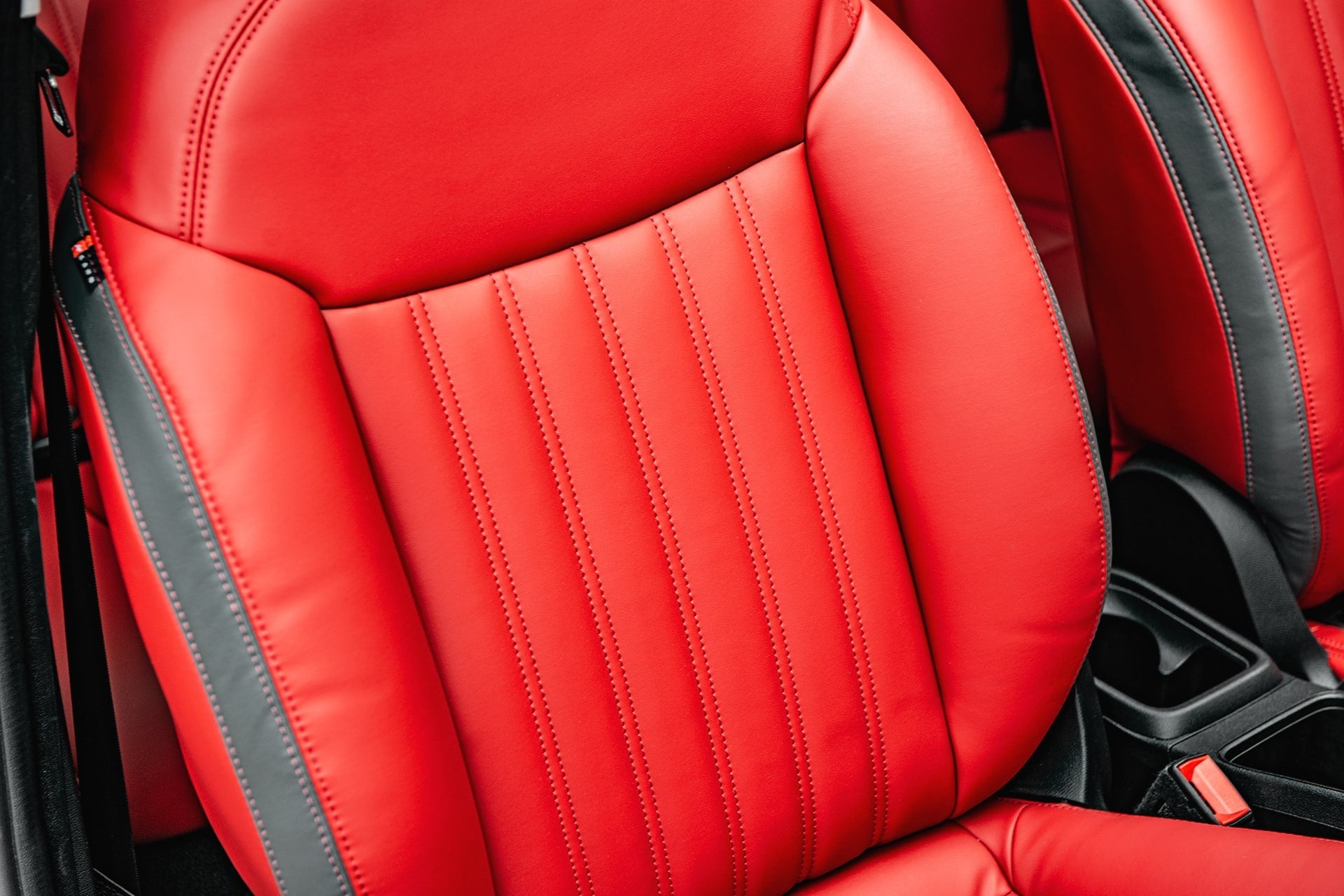 Fiat 500e C 42kWh Passion Convertible Designio by KAHN®
