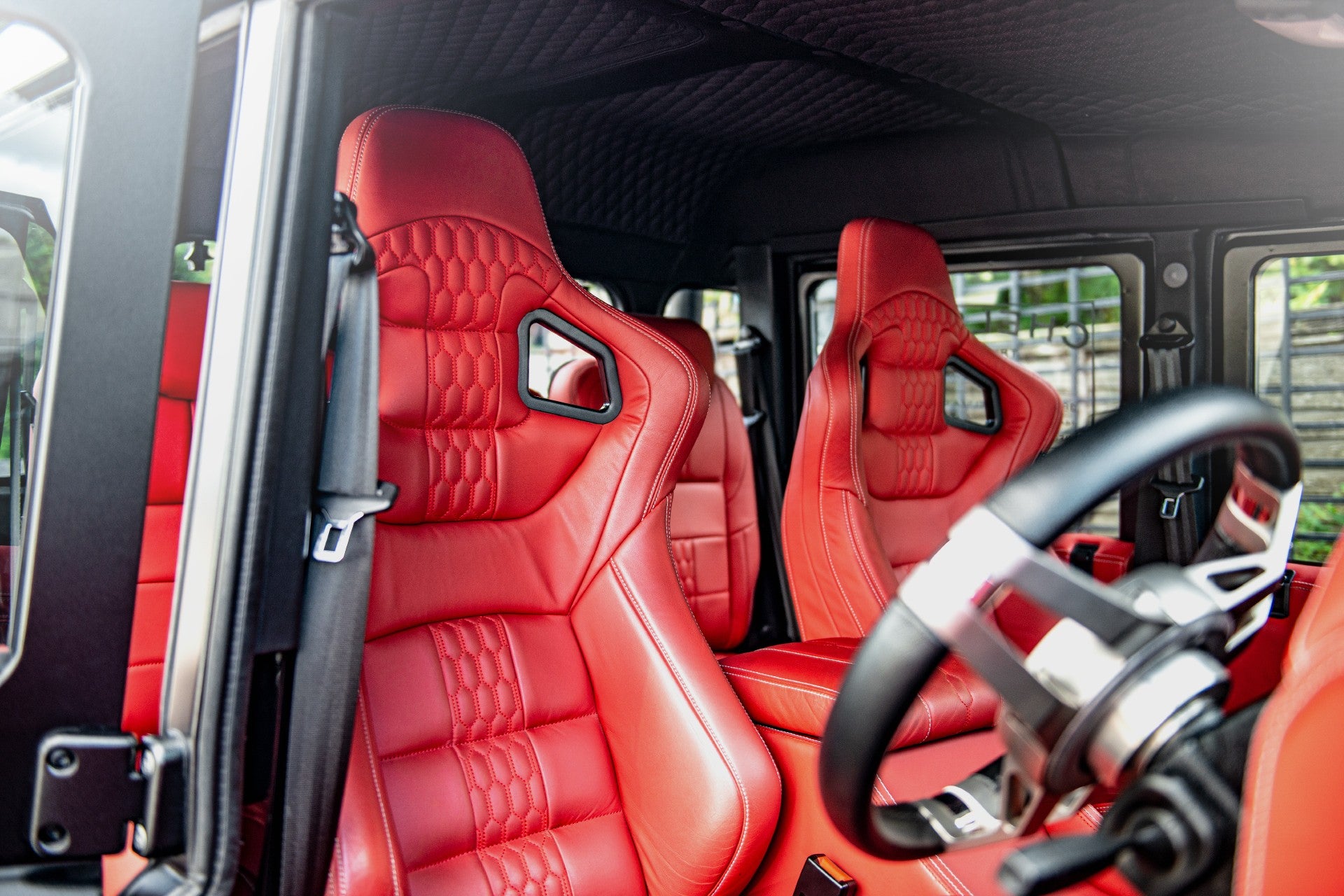 LAND ROVER DEFENDER XS DOUBLE CAB PICK UP 6.2 V8