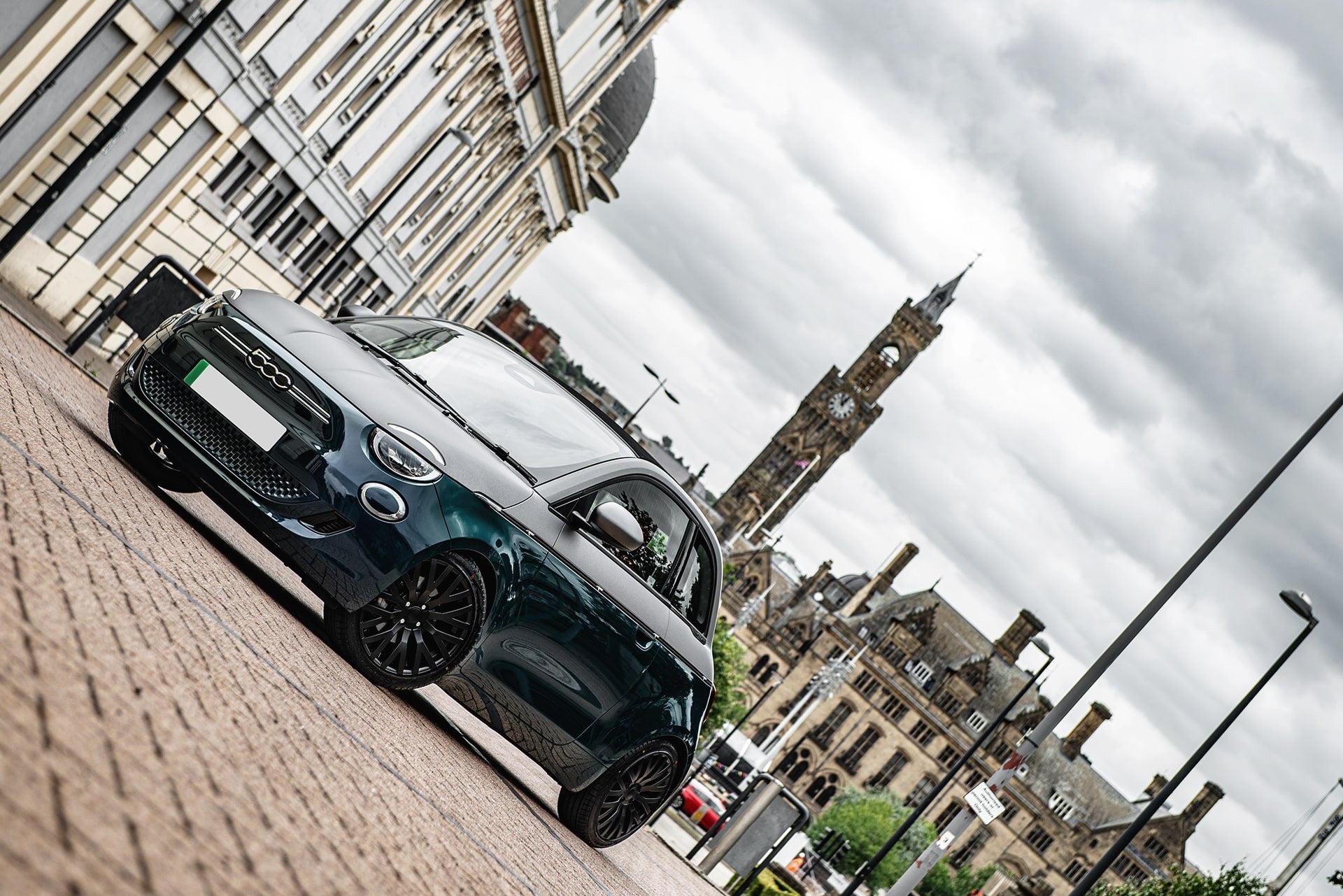 Fiat 500e C 42kWh Passion Convertible Designio by KAHN®